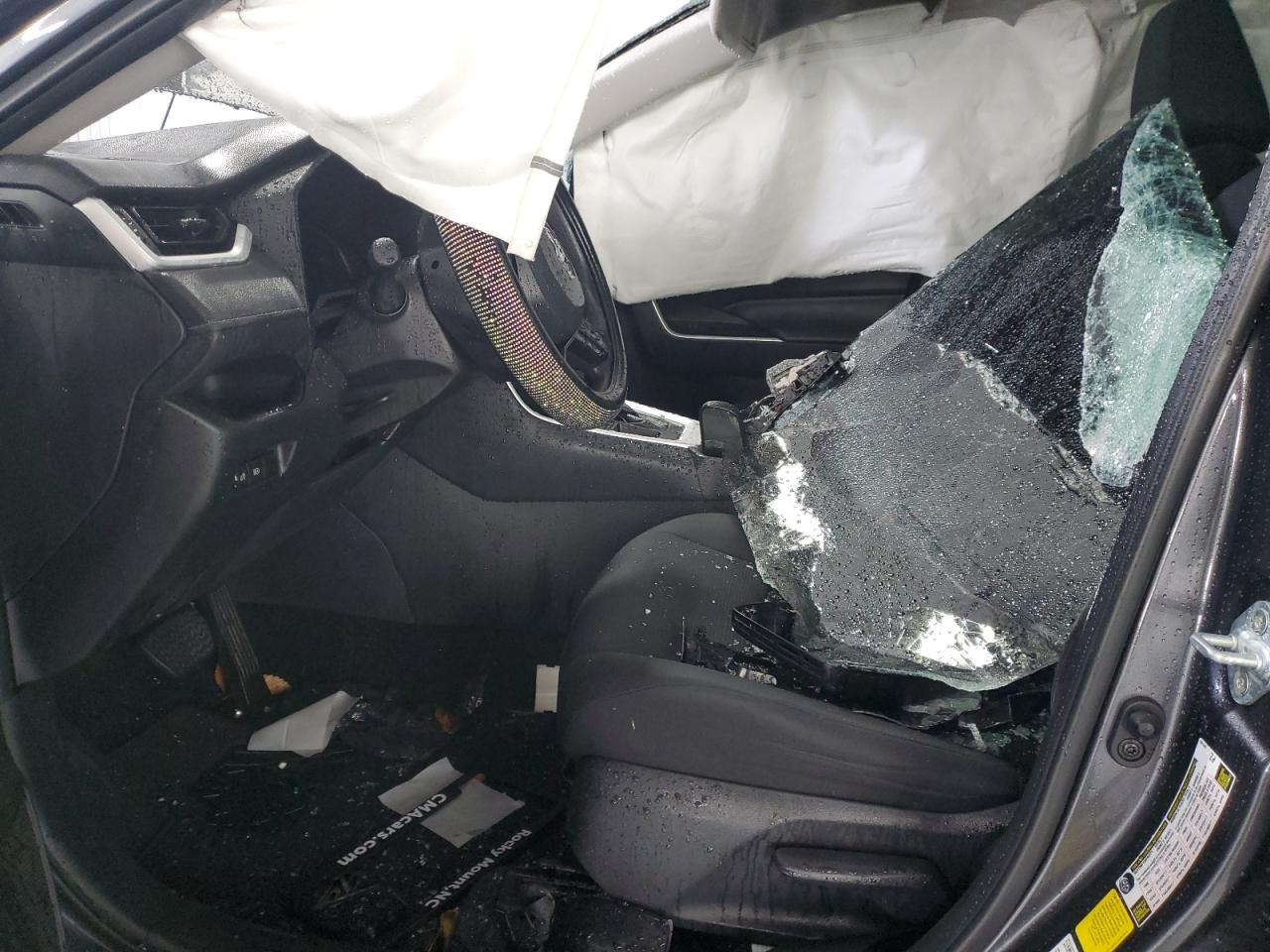 Toyota RAV4 Le Image 8