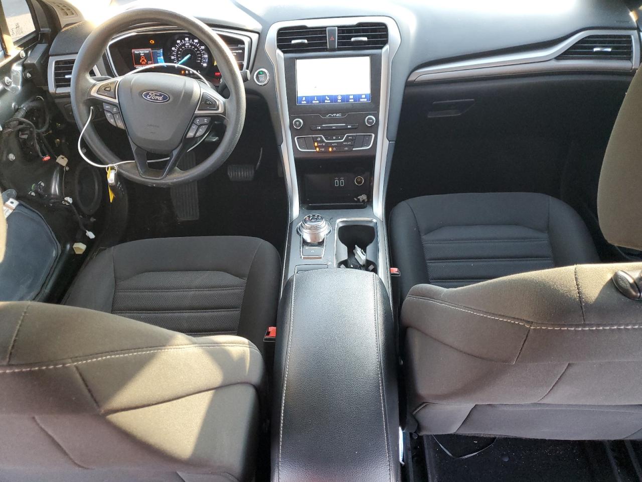 Ford Fusion Se Image 10