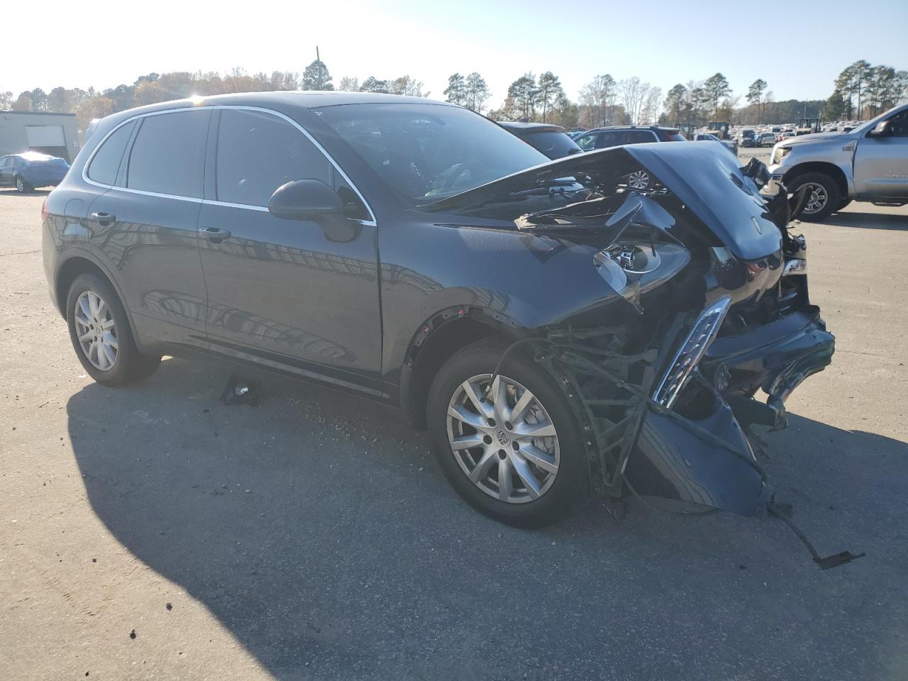 Porsche Cayenne Image 3