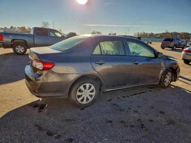 Toyota Corolla Base Image 11