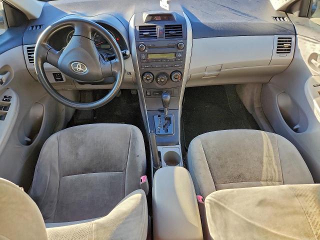 Toyota Corolla Base Image 2