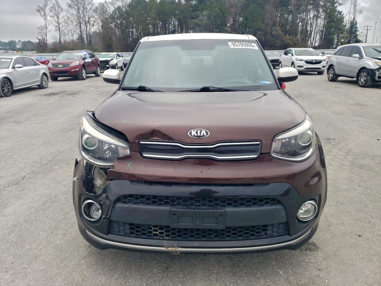 Kia Soul + Image 7