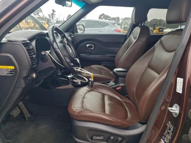 Kia Soul + Image 12