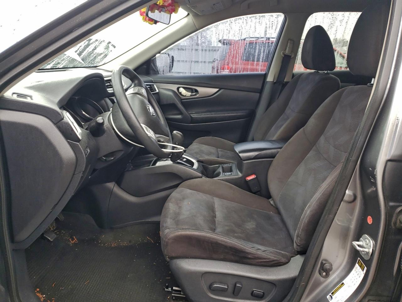 Nissan Rogue S Image 12