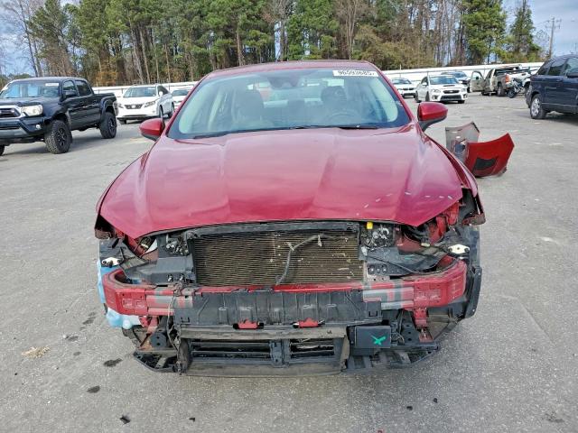 Ford Fusion Se Image 6