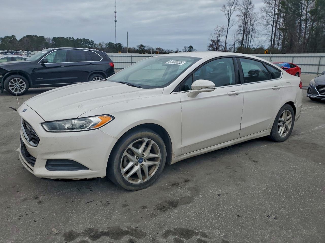 Ford Fusion Se Image 1