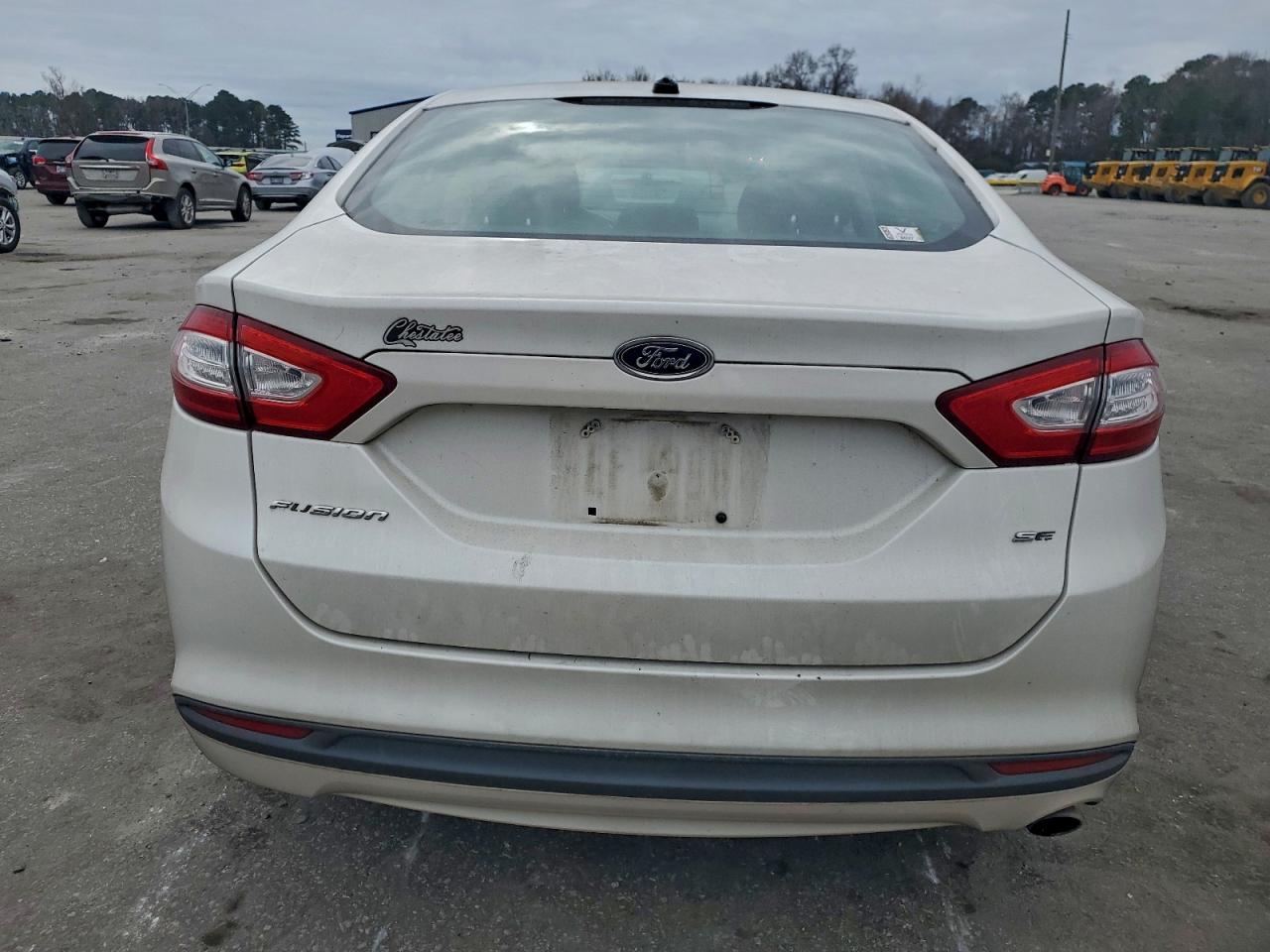 Ford Fusion Se Image 11
