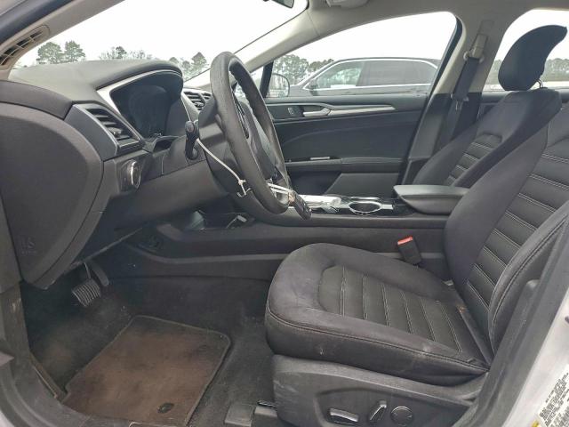 Ford Fusion Se Image 6