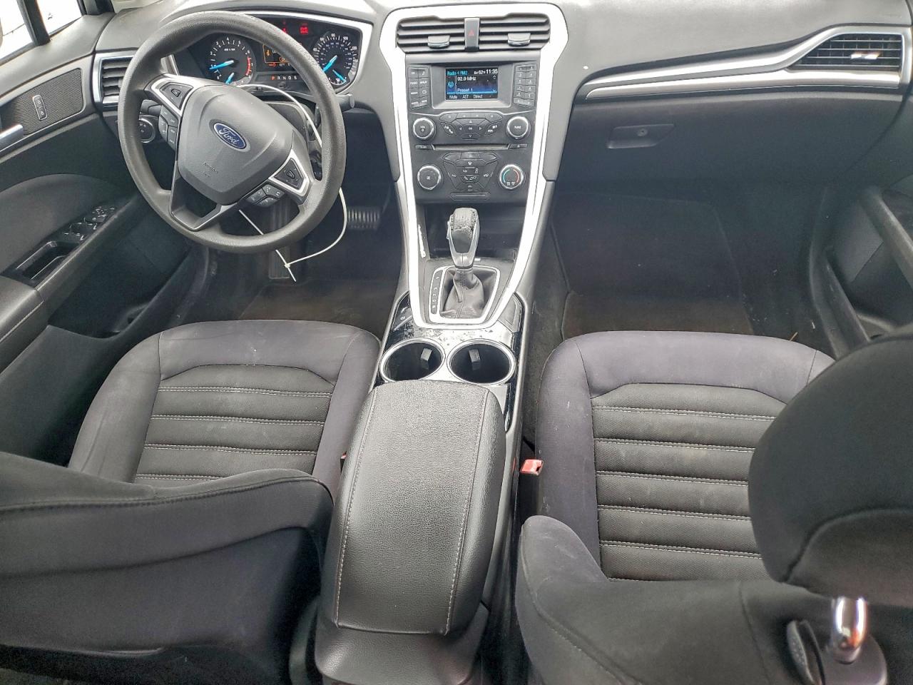 Ford Fusion Se Image 8