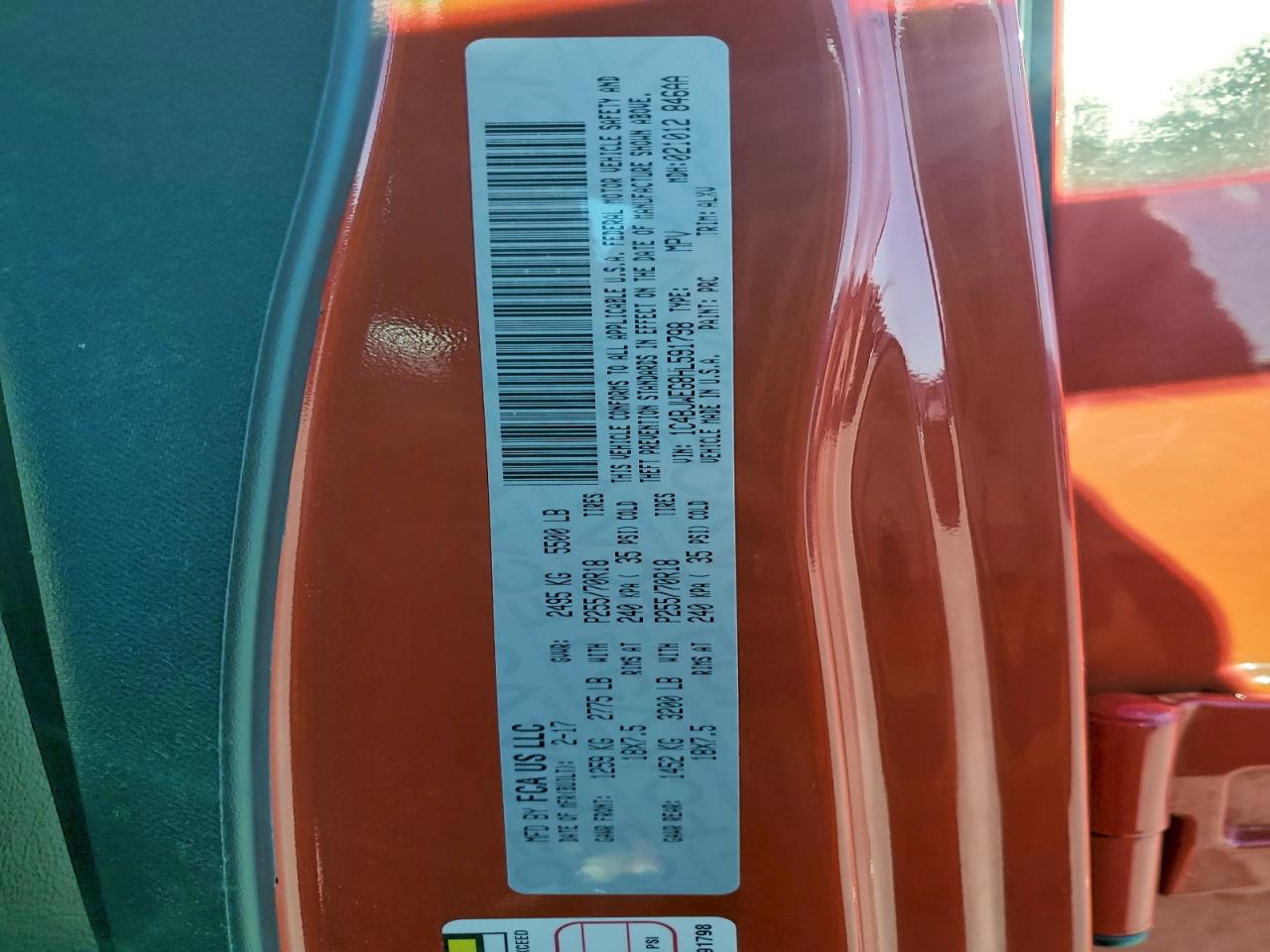 Jeep Wrangler Sahara Image 8