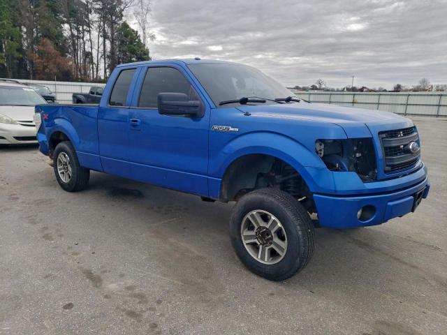 Ford F-150 Super Cab Image 6