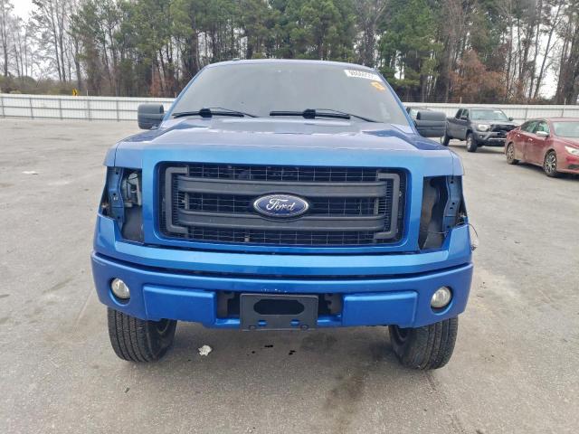 Ford F-150 Super Cab Image 5