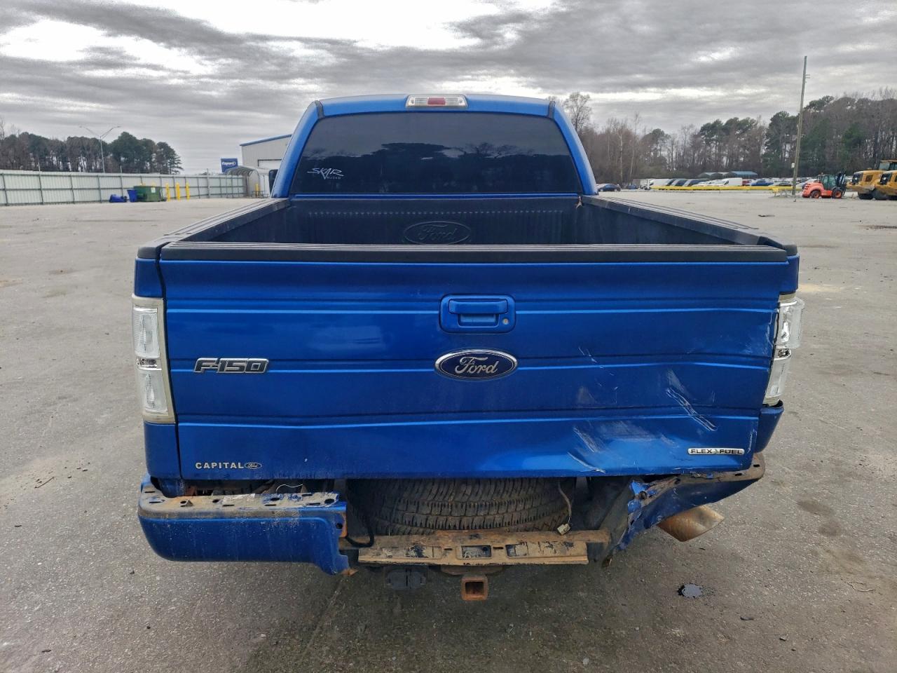 Ford F-150 Super Cab Image 11