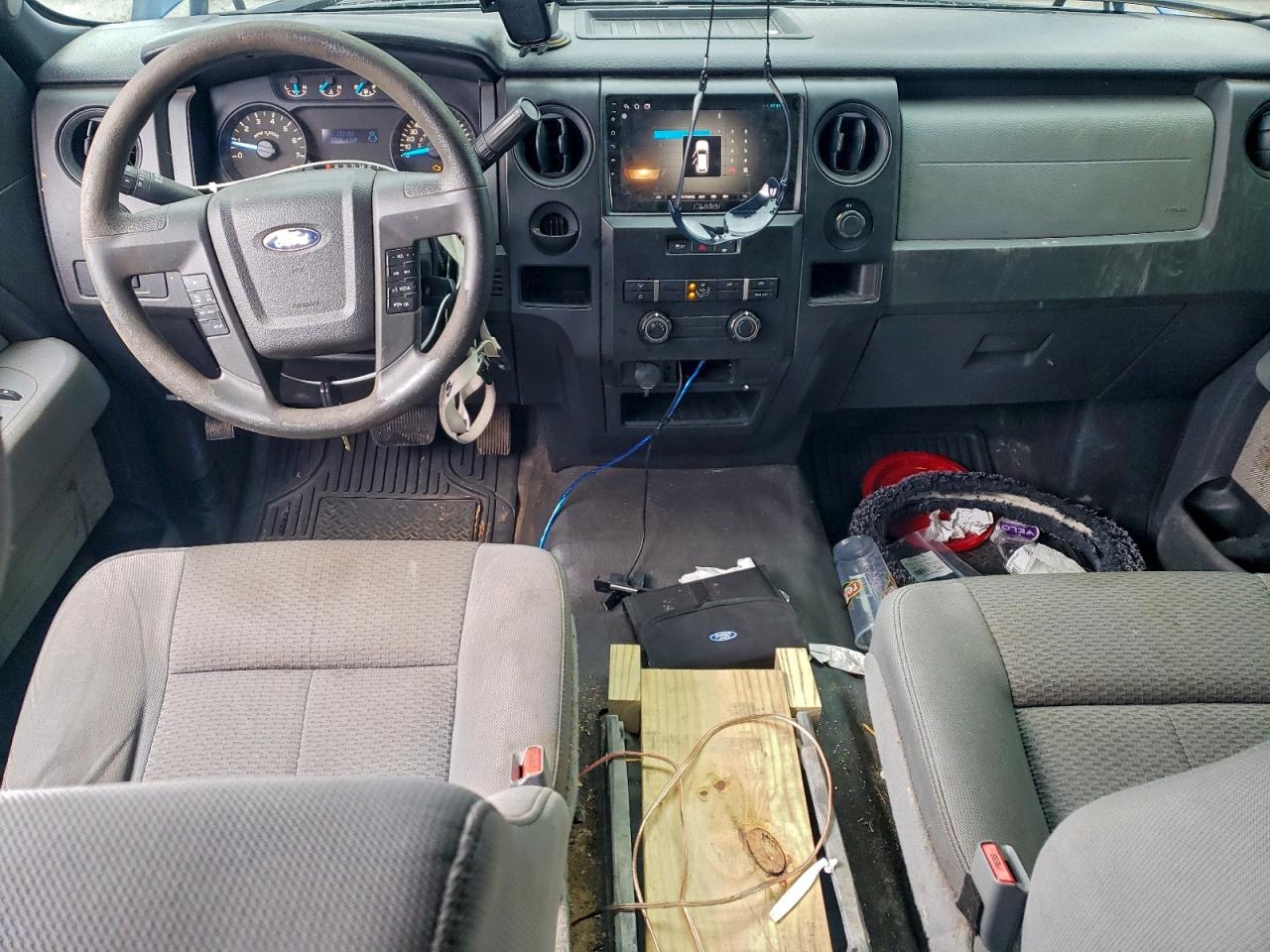 Ford F-150 Super Cab Image 2