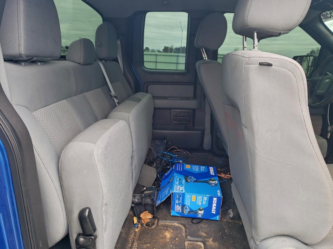 Ford F-150 Super Cab Image 8