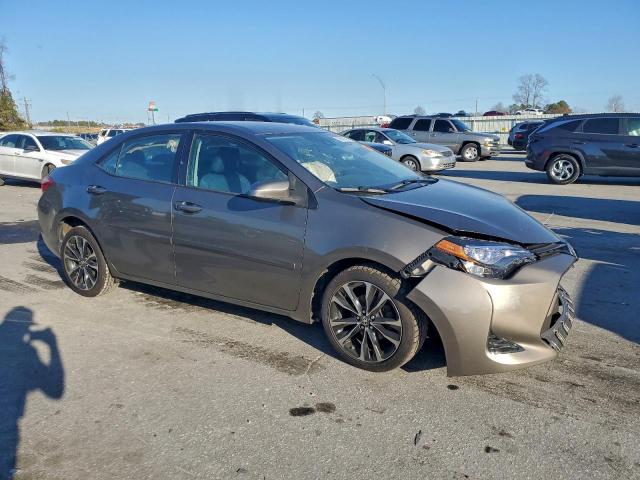 Toyota Corolla L Image 3