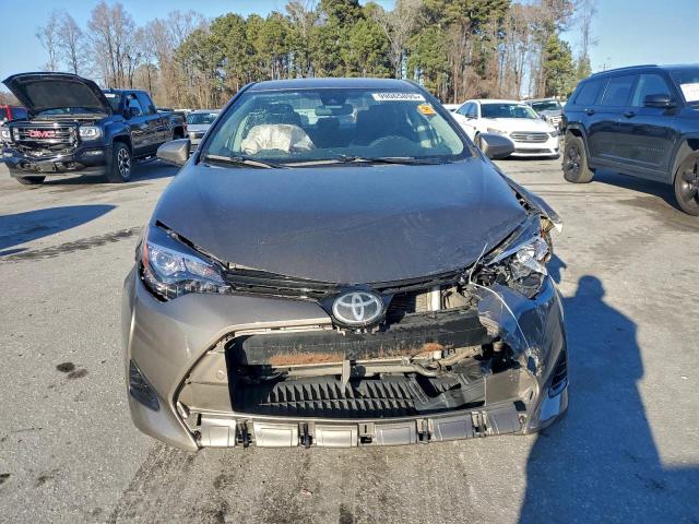 Toyota Corolla L Image 12