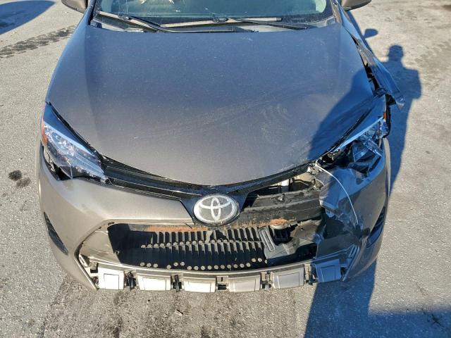 Toyota Corolla L Image 9