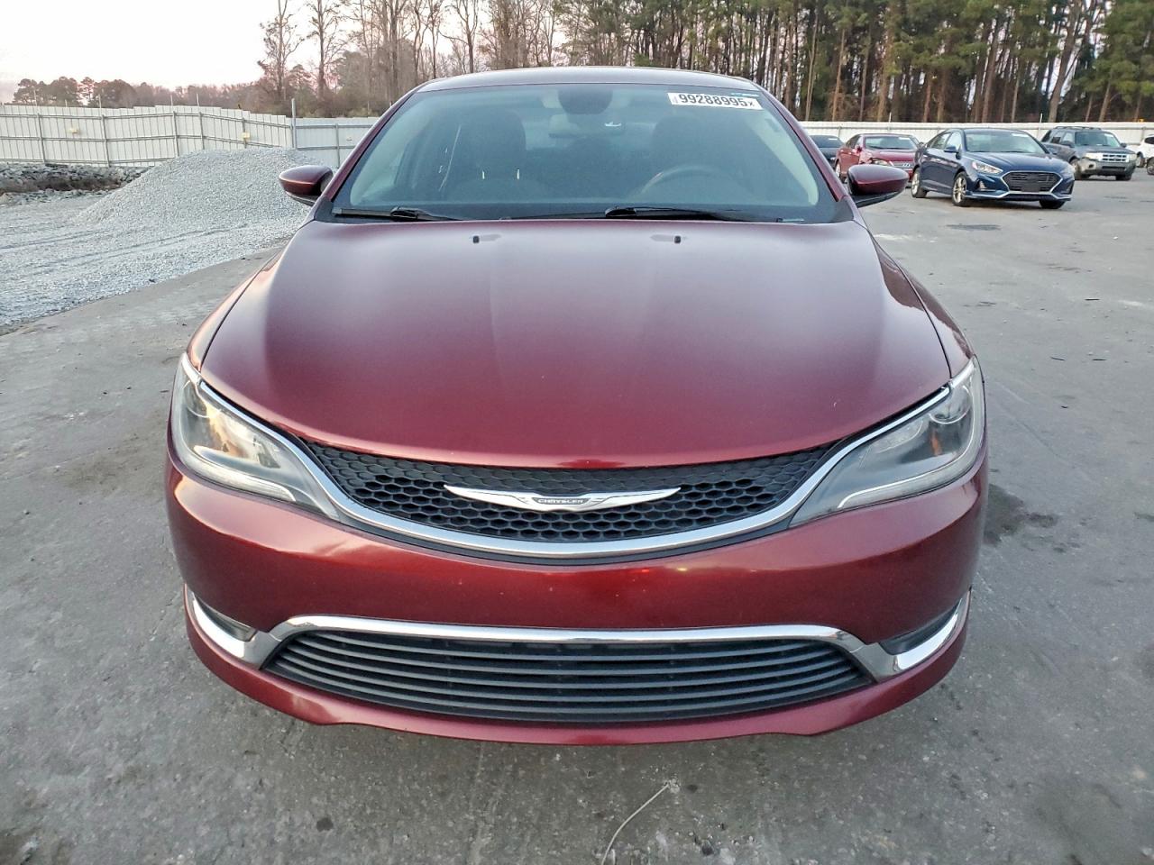Chrysler 200 Limited Image 4