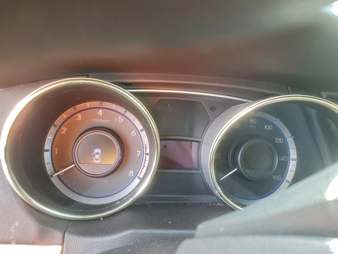 Hyundai SONATA Gls Image 9