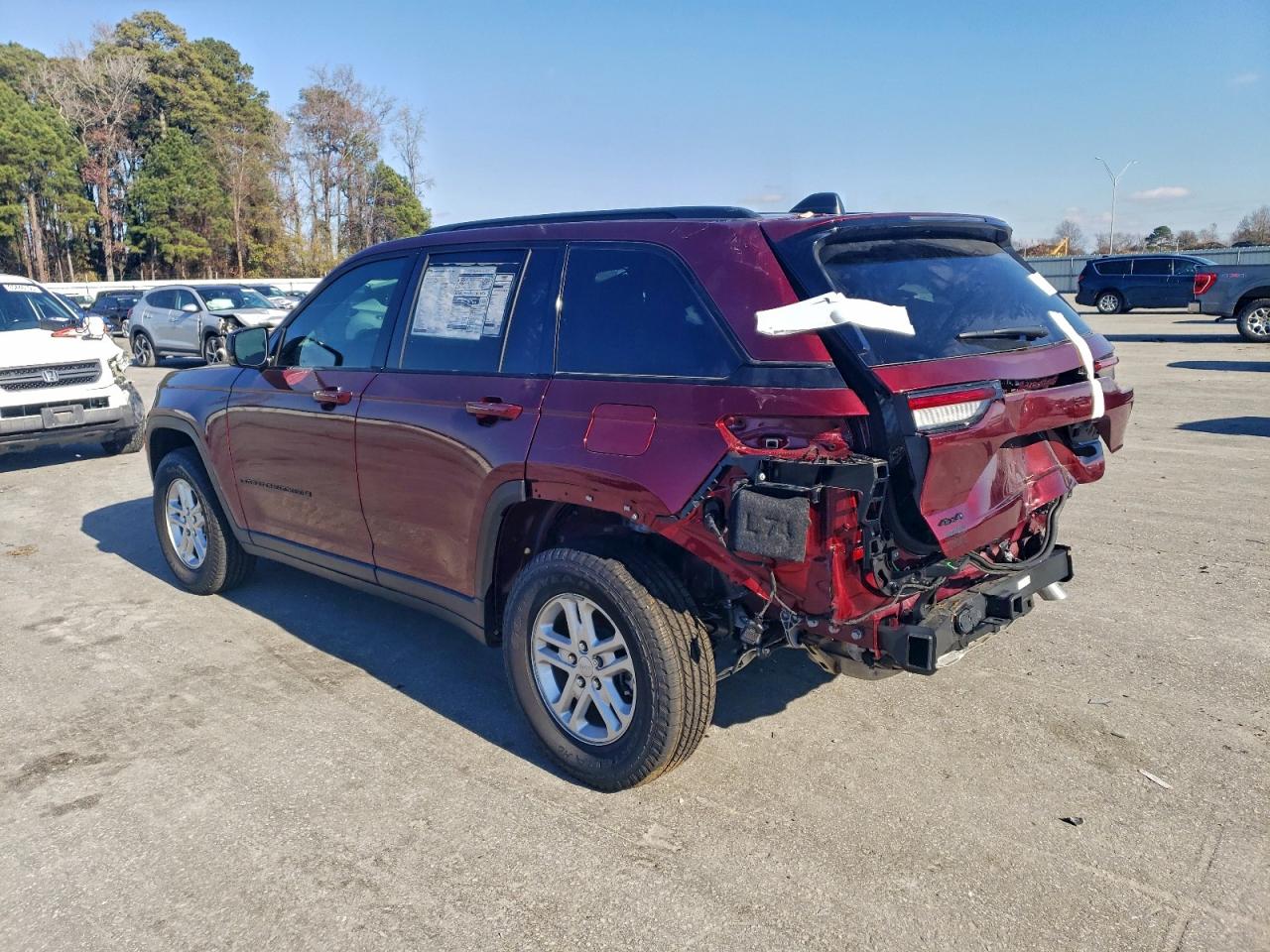 Jeep Grand Cherokee Laredo Image 10