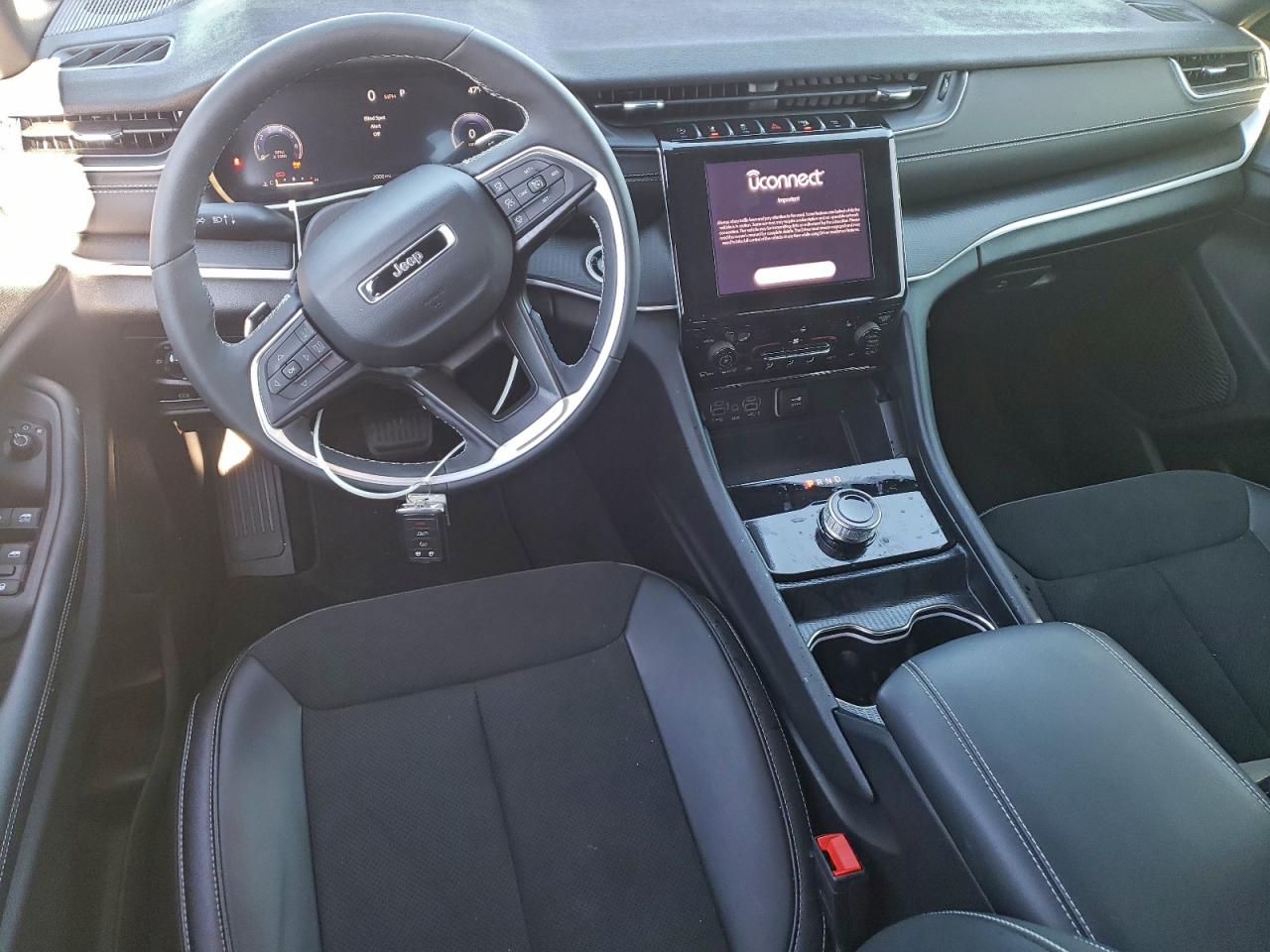 Jeep Grand Cherokee Laredo Image 8