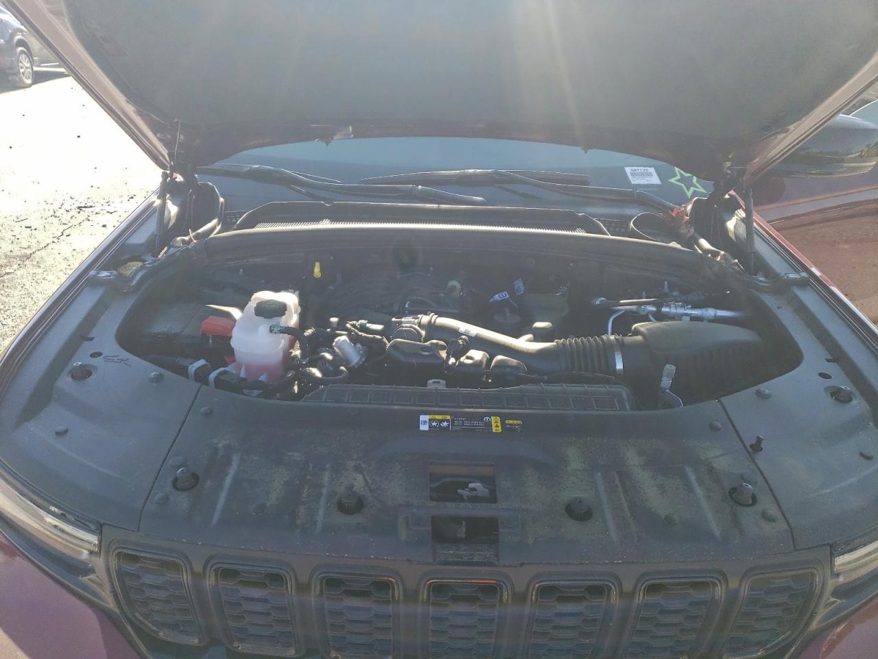 Jeep Grand Cherokee Laredo Image 11