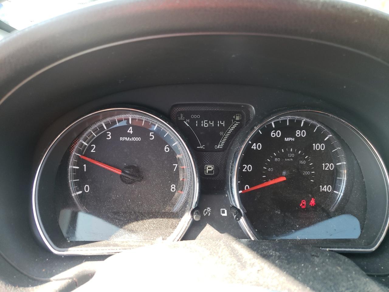 Nissan Versa S Image 12