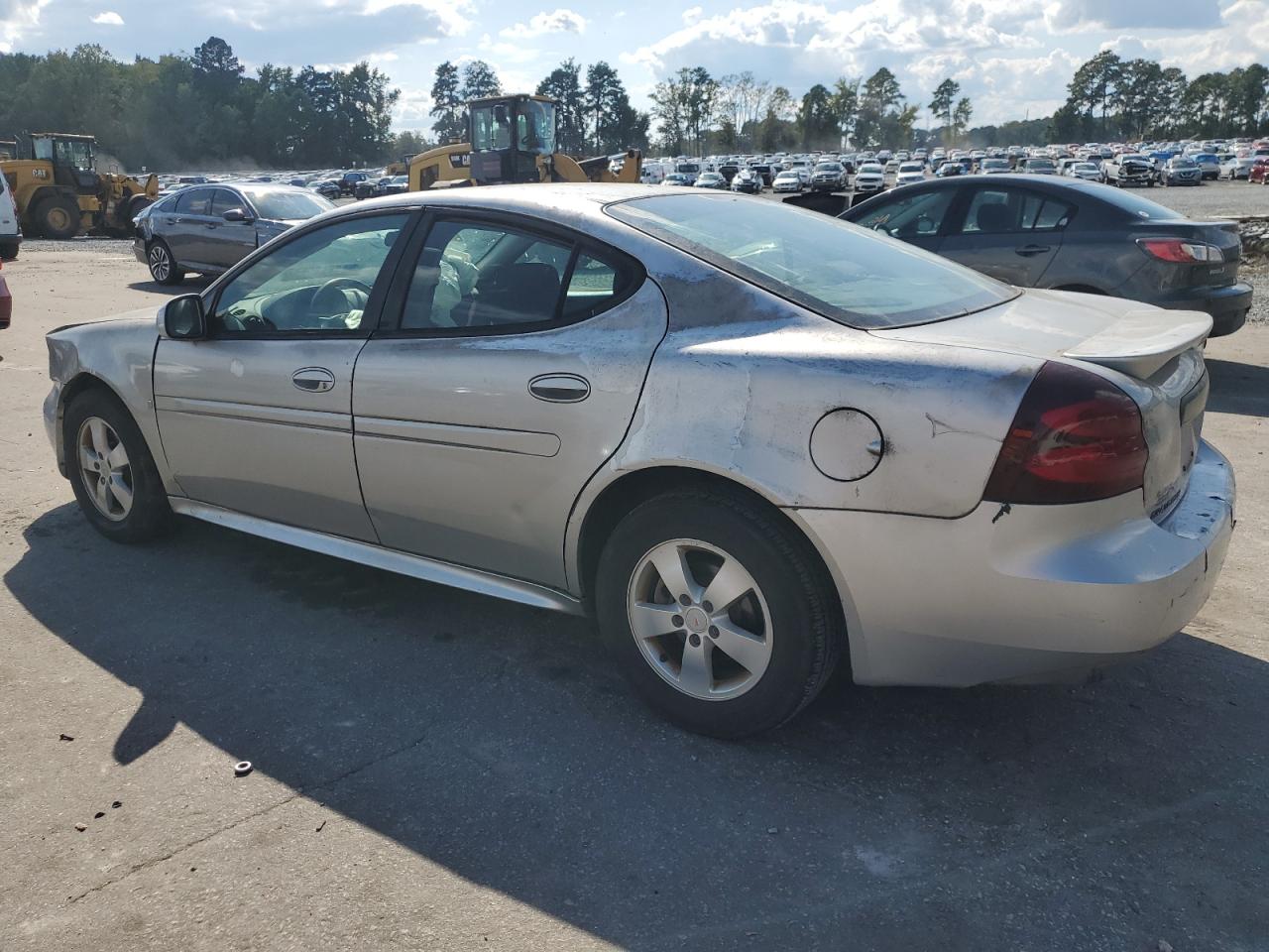 Pontiac Grandprix Image 2