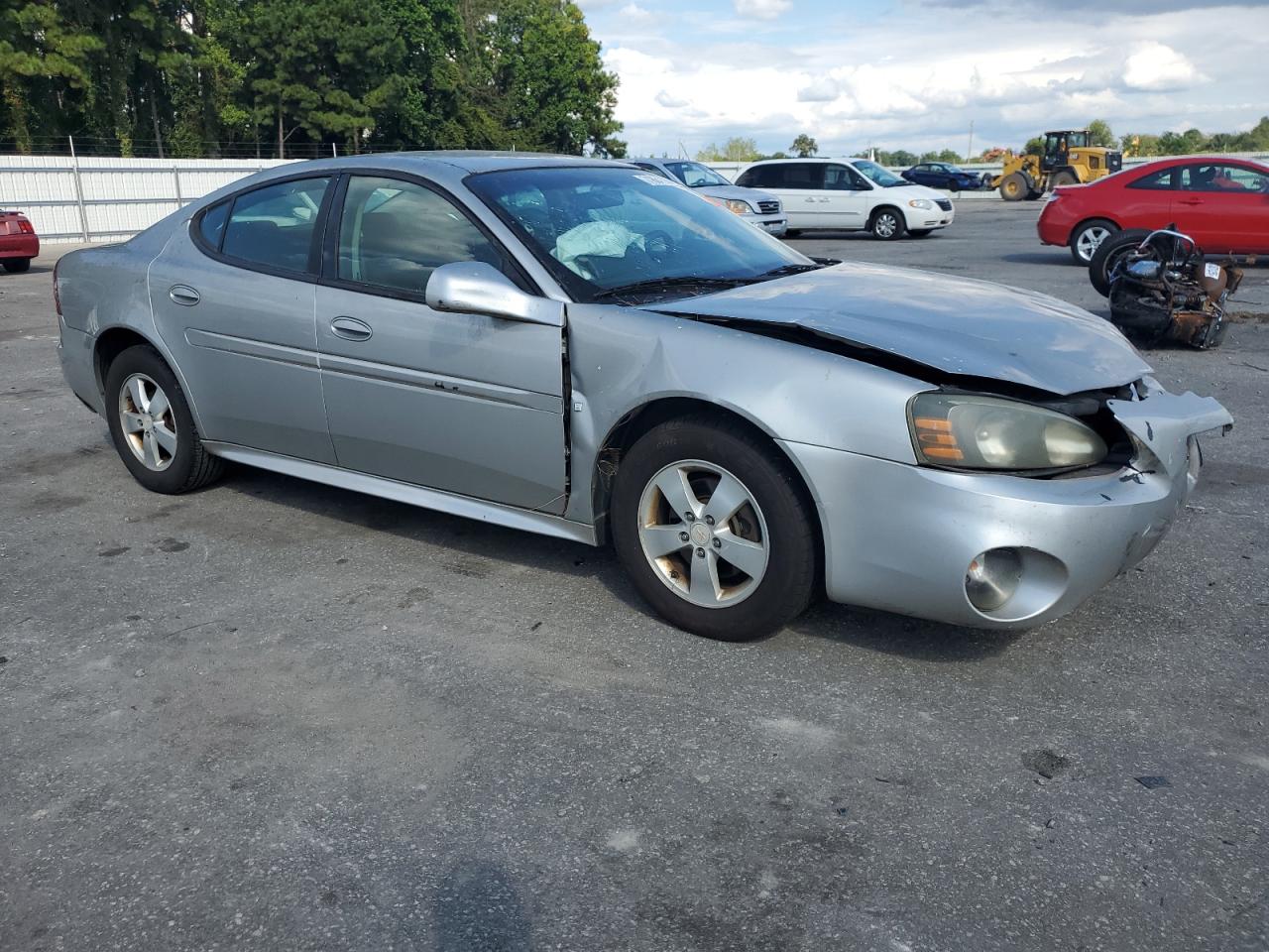 Pontiac Grandprix Image 3