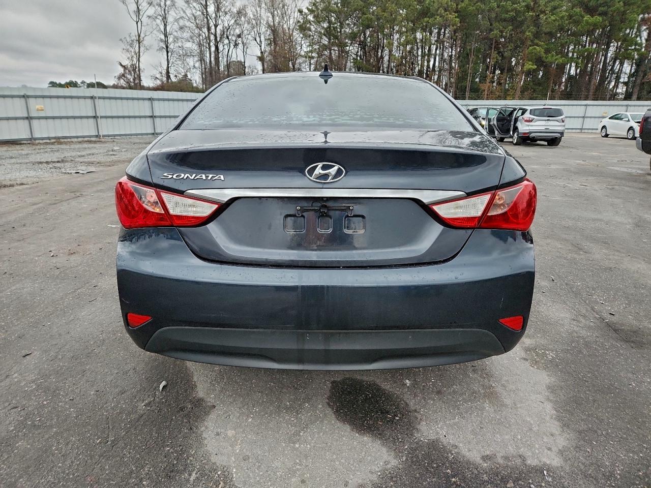 Hyundai SONATA Gls Image 3
