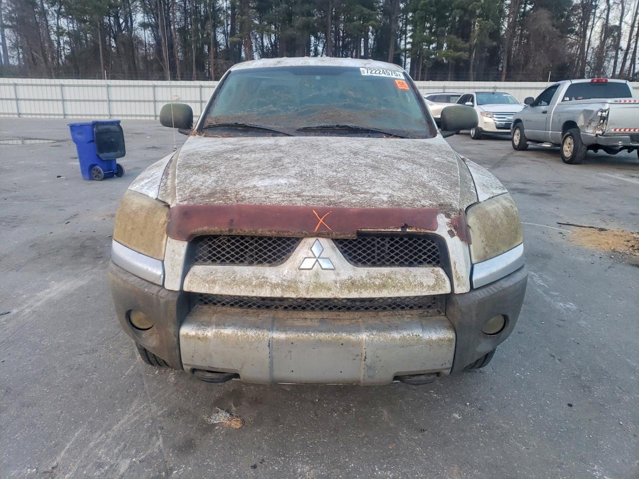 Mitsubishi Raider Durocross Image 5