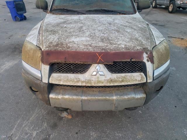 Mitsubishi Raider Durocross Image 11